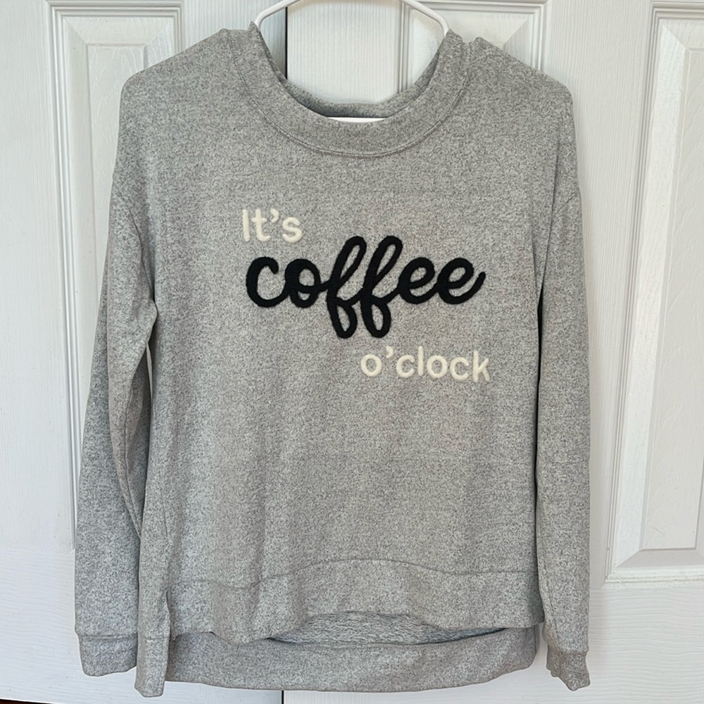 Women’s sweatshirt size small NWT
